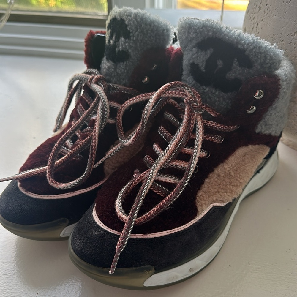 Chanel Shearling Hightop Sneakers - Picture 4 of 14